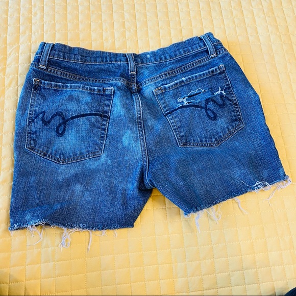 Distressed & Bleached CutOff Short Shorts - Picture 5 of 6